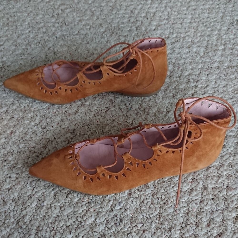 PRETTY BALLERINAS pointy toe Lace-up ballerina size 8